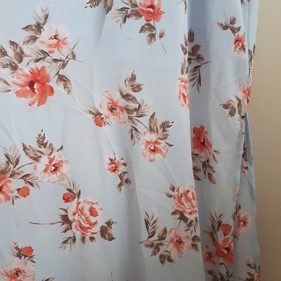 Lush Floral Blue Maxi Dress - Picture 5 of 11